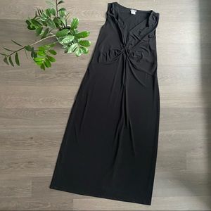 Kim & Co Black V-Neck Sleeveless Maxi Dress with Chest Ruching Detail